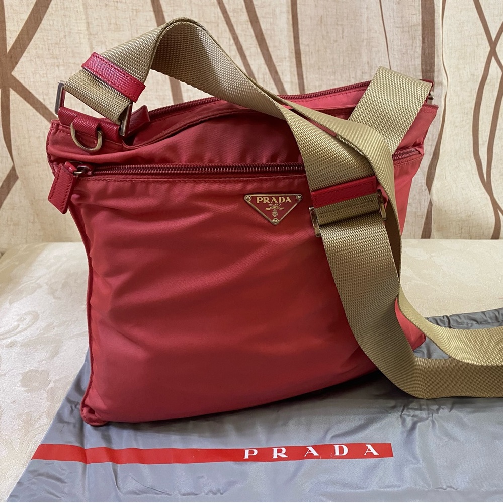 🆕 Prada Milano Crossbody Bag😍